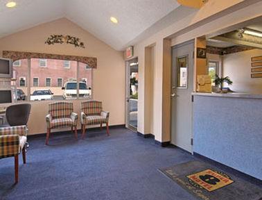 Super 8 By Wyndham Belleville St. Louis Area Интерьер фото